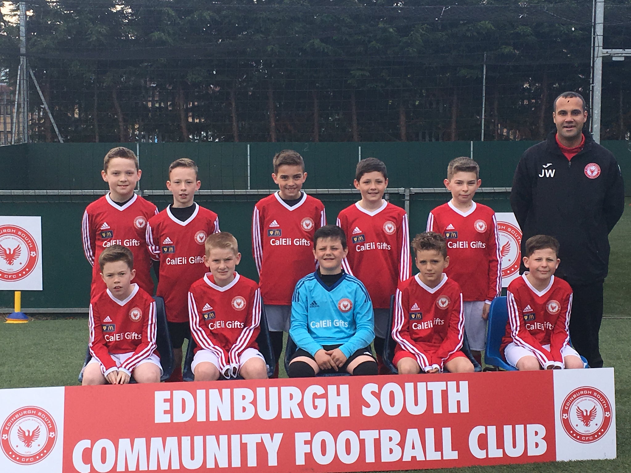 CalEli Gifts = proud sponsor of Edinburgh South Community Football Club